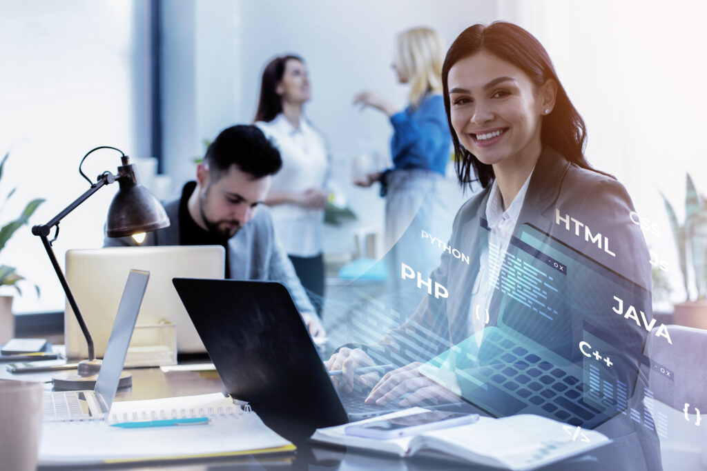 Apprenants en formation informatique, programmation, bureautique et outils numériques.